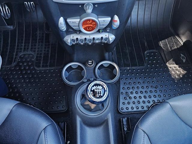 Photo of 2010 Blue MINI Cooper S