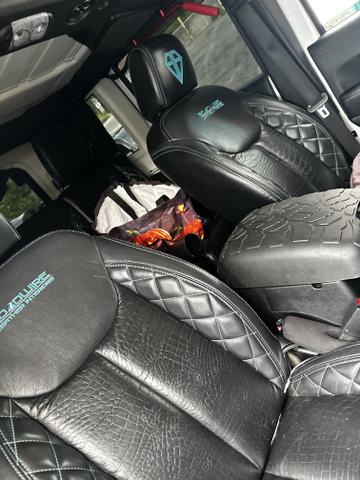 Photo of 2018 White Jeep Wrangler JK Unlimited