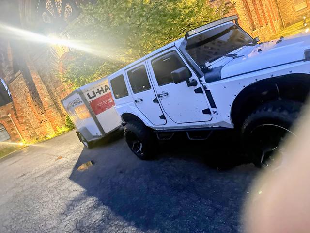 Photo of 2018 White Jeep Wrangler JK Unlimited