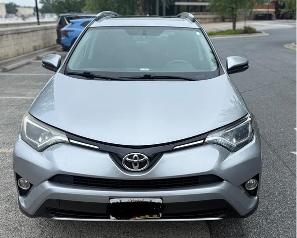 Photo of 2016 Silver Toyota RAV4
