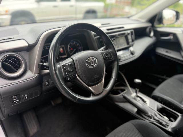Photo of 2016 Silver Toyota RAV4
