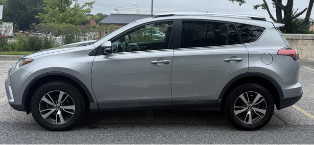 Photo of 2016 Silver Toyota RAV4
