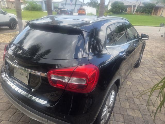 Photo of 2016 Black Mercedes-Benz GLA-Class