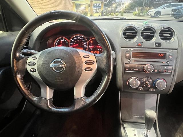 Photo of 2007 Red Nissan Altima