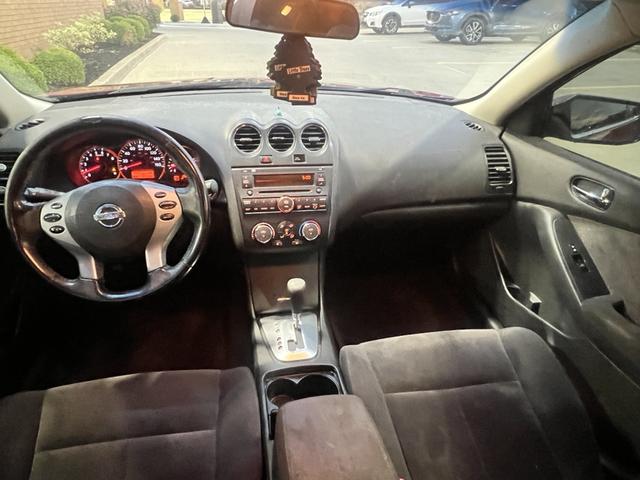 Photo of 2007 Red Nissan Altima