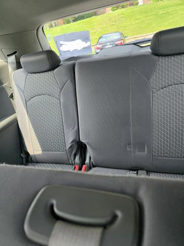 Photo of 2011 White Chevrolet Traverse