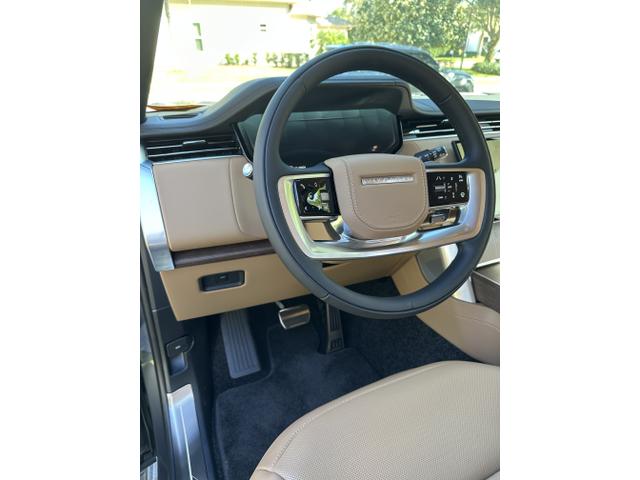 Photo of 2025 Blue Land Rover Range Rover
