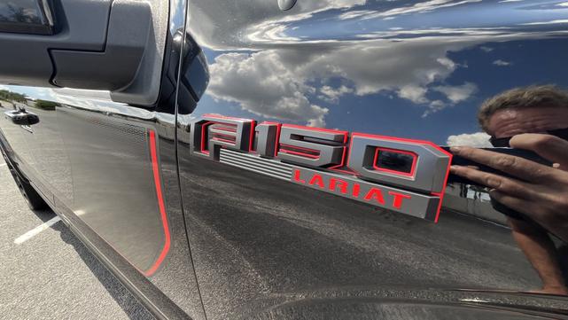 Photo of 2016 Black Ford F-150