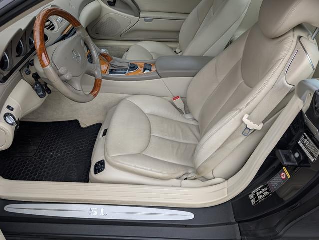 Photo of 2003 Gray Mercedes-Benz SL-Class