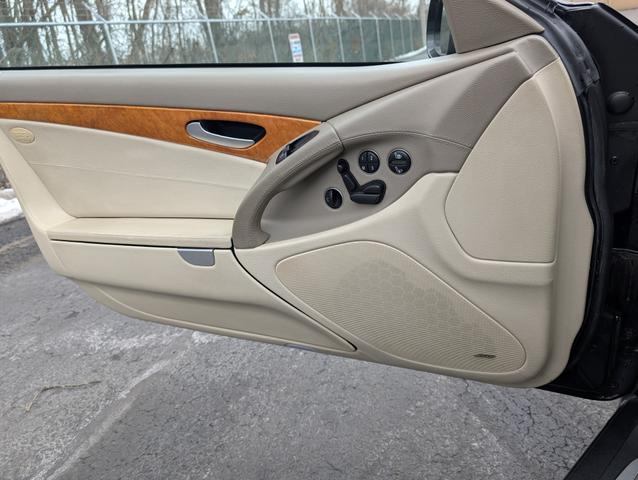 Photo of 2003 Gray Mercedes-Benz SL-Class