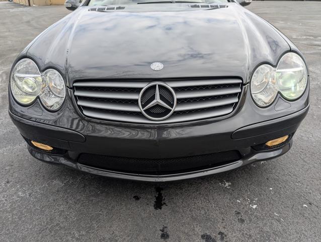 Photo of 2003 Gray Mercedes-Benz SL-Class