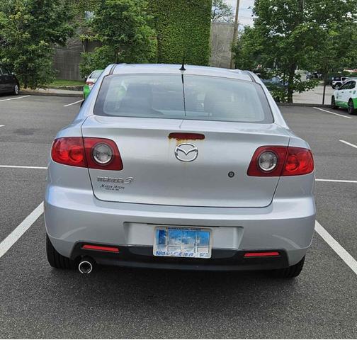 Photo of 2006 Silver Mazda Mazda3