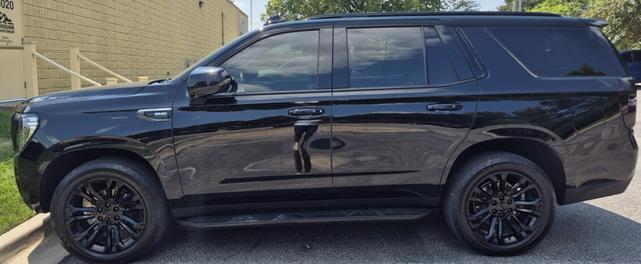 Photo of 2022 Black GMC Yukon