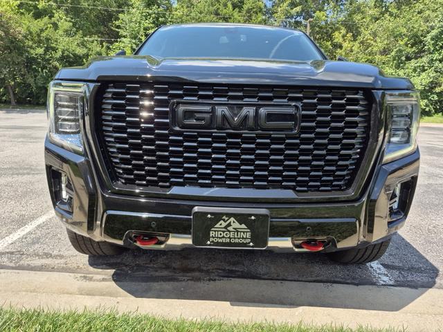 Photo of 2022 Black GMC Yukon