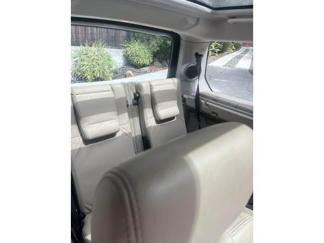 Photo of 2013 Silver Land Rover LR4