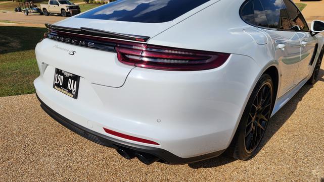 Photo of 2018 White Porsche Panamera