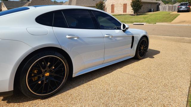 Photo of 2018 White Porsche Panamera