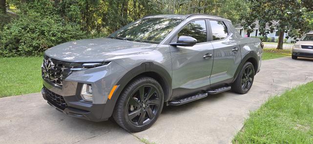 Photo of 2023 Gray Hyundai SANTA CRUZ