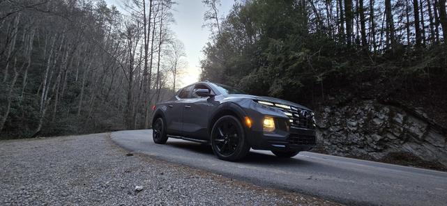 Photo of 2023 Gray Hyundai SANTA CRUZ