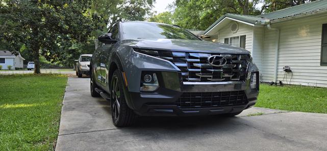 Photo of 2023 Gray Hyundai SANTA CRUZ