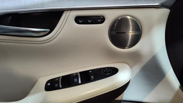 Photo of 2019 Blue INFINITI QX50