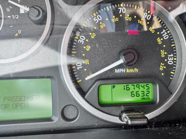 Photo of 2008 Beige Land Rover LR2