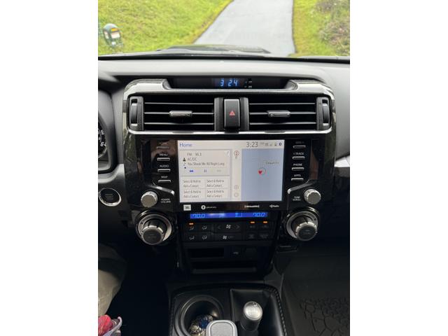 Photo of 2024 Gray Toyota 4Runner
