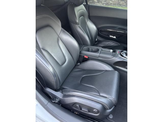 Photo of 2015 Gray Audi R8
