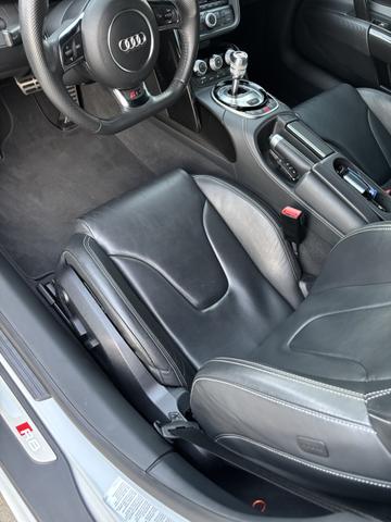 Photo of 2015 Gray Audi R8