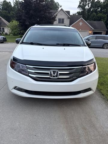 Photo of 2012 White Honda Odyssey