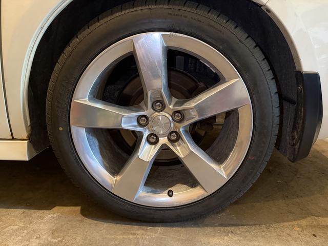 Photo of 2012 White Honda Odyssey