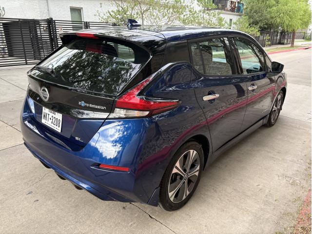 Photo of 2018 Blue Nissan Leaf