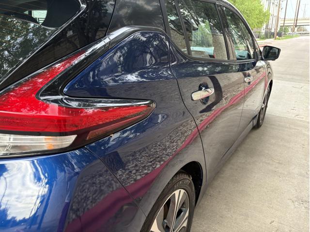 Photo of 2018 Blue Nissan Leaf