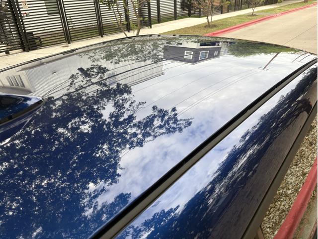 Photo of 2018 Blue Nissan Leaf