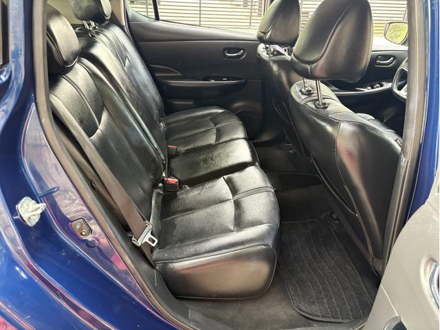 Photo of 2018 Blue Nissan Leaf