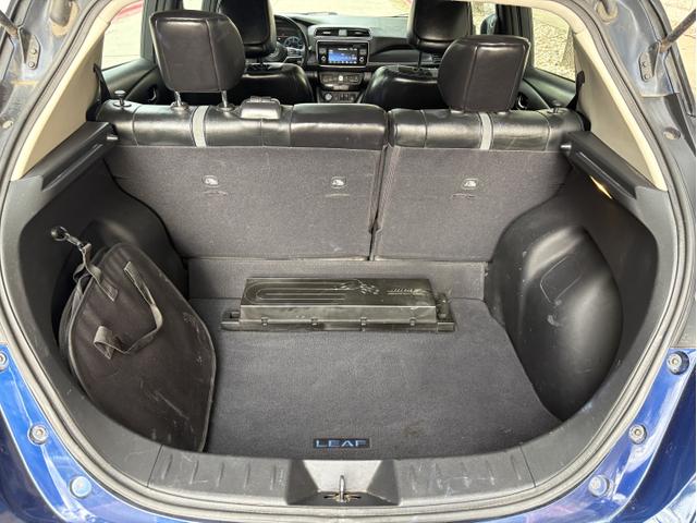 Photo of 2018 Blue Nissan Leaf