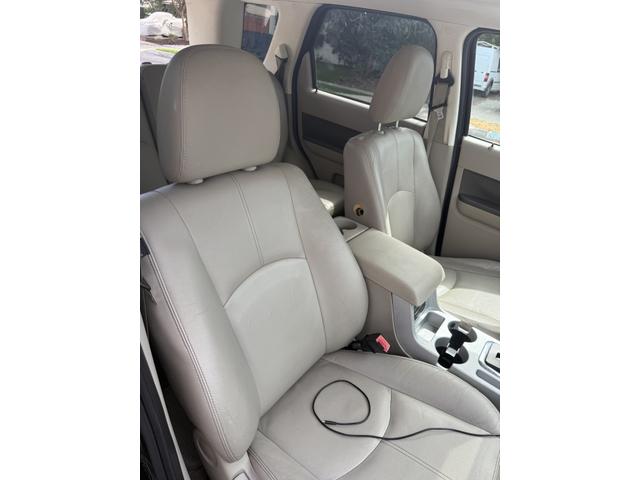 Photo of 2009 Black Mercury Mariner Hybrid
