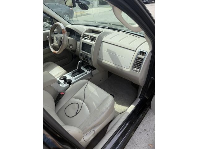 Photo of 2009 Black Mercury Mariner Hybrid