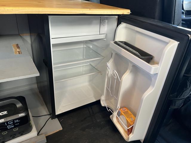 Photo of 2020 White Ford Transit-250