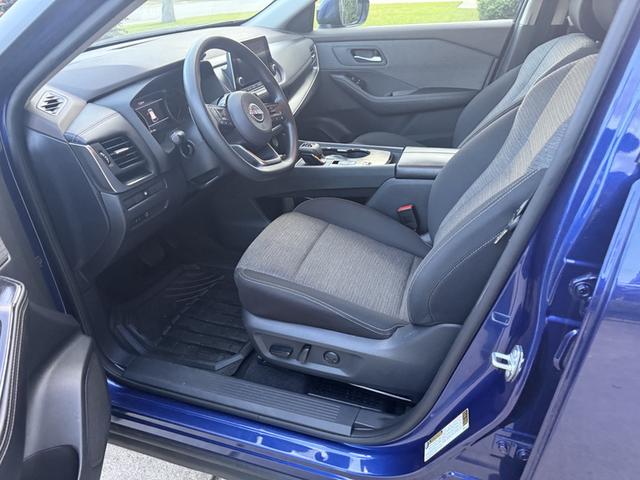 Photo of 2023 Blue Nissan Rogue
