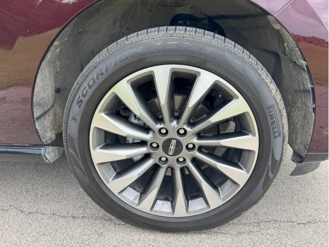 Photo of 2021 Red Lincoln Navigator