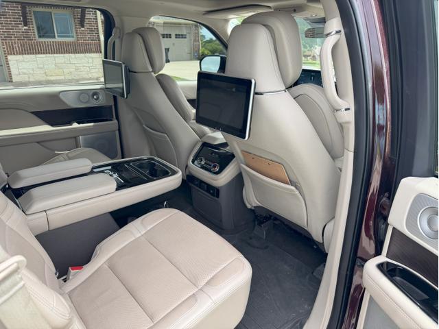 Photo of 2021 Red Lincoln Navigator