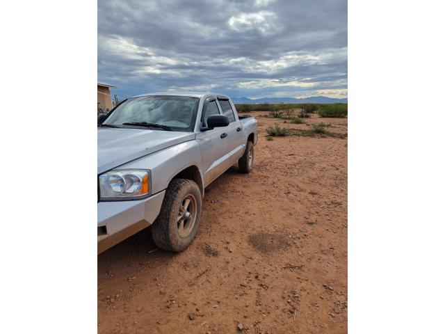Photo of 2007 Silver Dodge Dakota