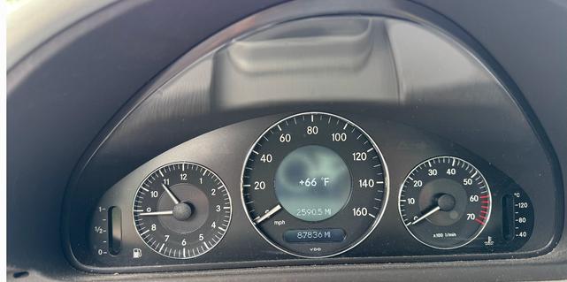 Photo of 2005 Silver Mercedes-Benz CLK-Class