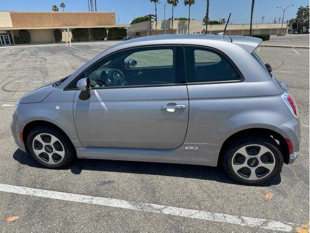 Photo of 2016 Silver FIAT 500e