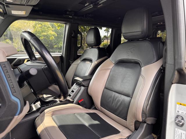 Photo of 2022 Gray Ford Bronco