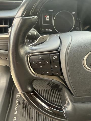 Photo of 2019 Beige Lexus ES 300h