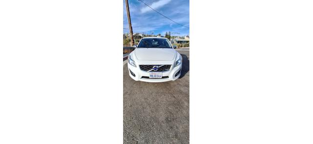 Photo of 2011 White Volvo C30