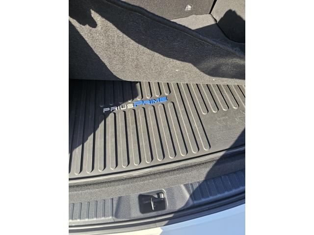 Photo of 2021 White Toyota Prius Prime