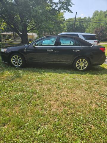 Photo of 2010 Black Lincoln MKZ